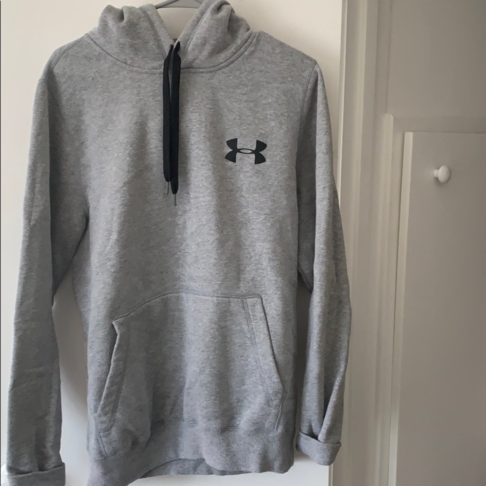 grey hoodie